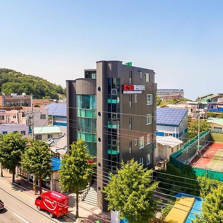 Red-Lighthouse Guest House Sokcho Ngoại thất bức ảnh