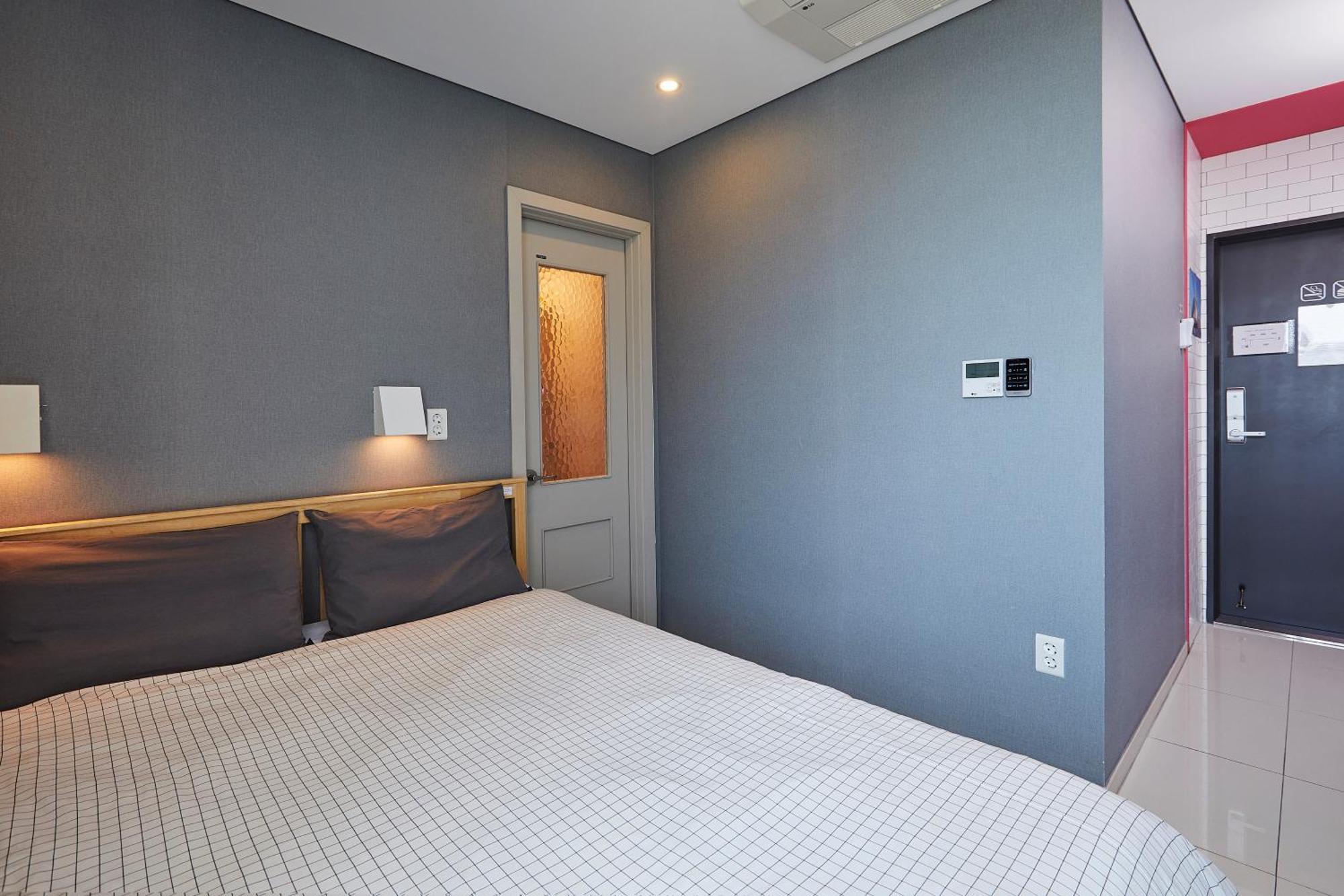 Red-Lighthouse Guest House Sokcho Phòng bức ảnh