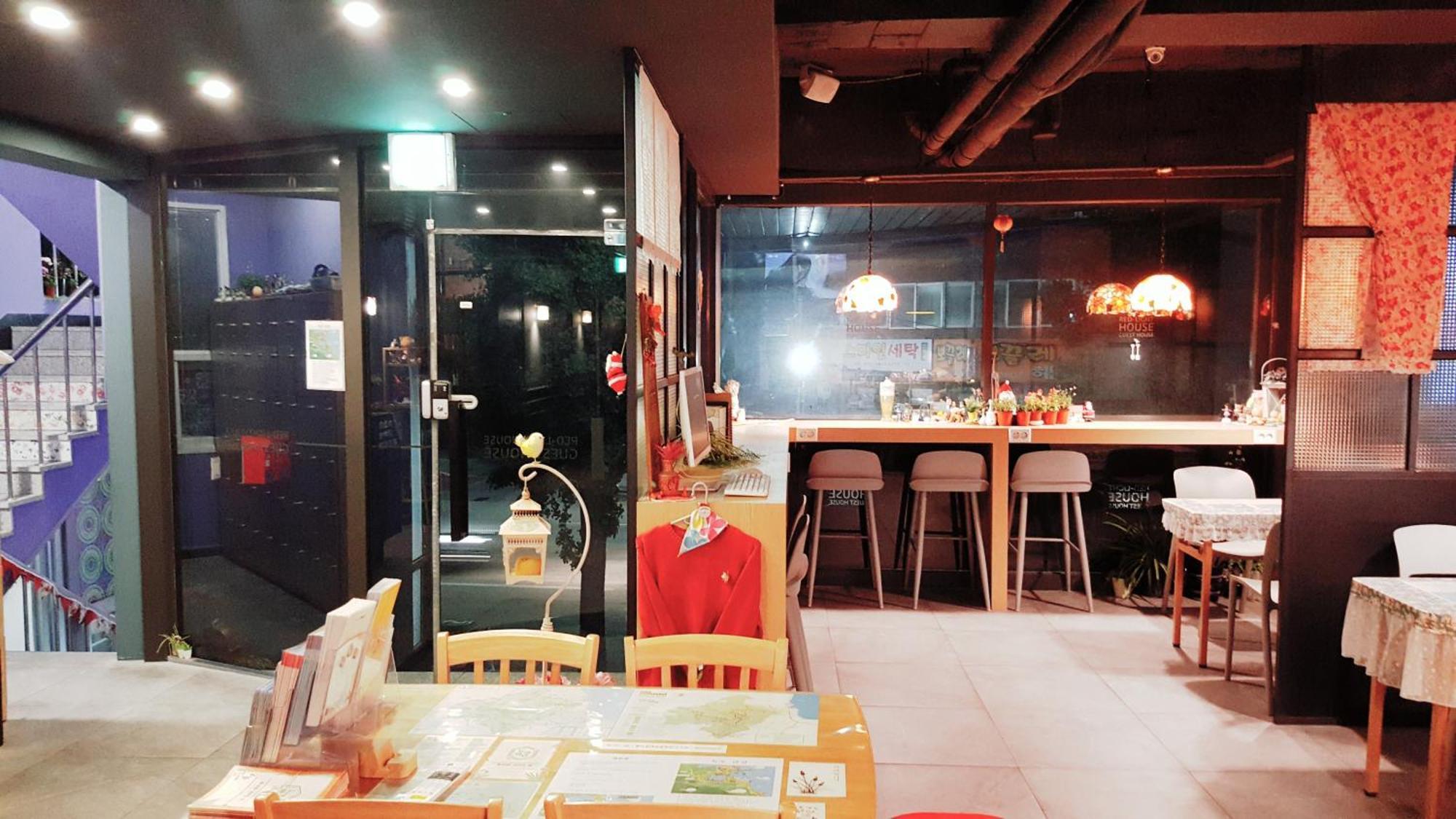 Red-Lighthouse Guest House Sokcho Ngoại thất bức ảnh